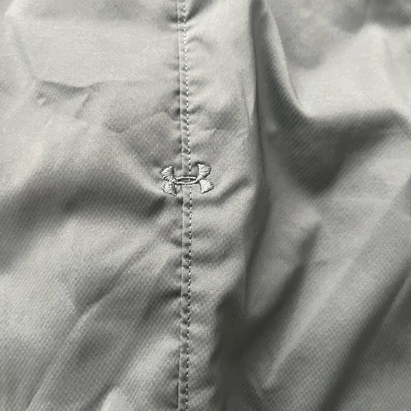 EUC Under Armour short Heat Gear Size 42 - Picture 3 of 12